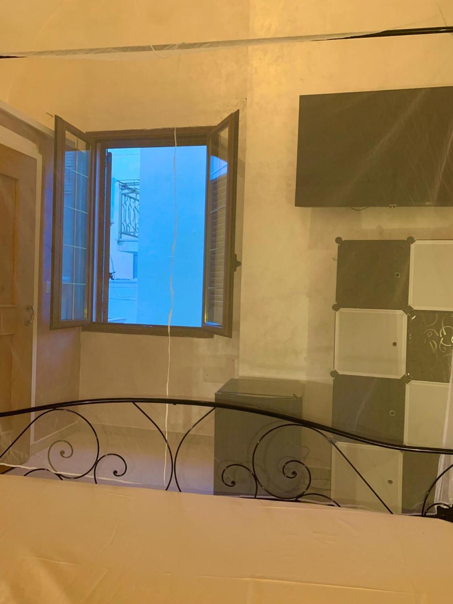 Centro Storico Rooms กัลลีโปลี ภายนอก รูปภาพ