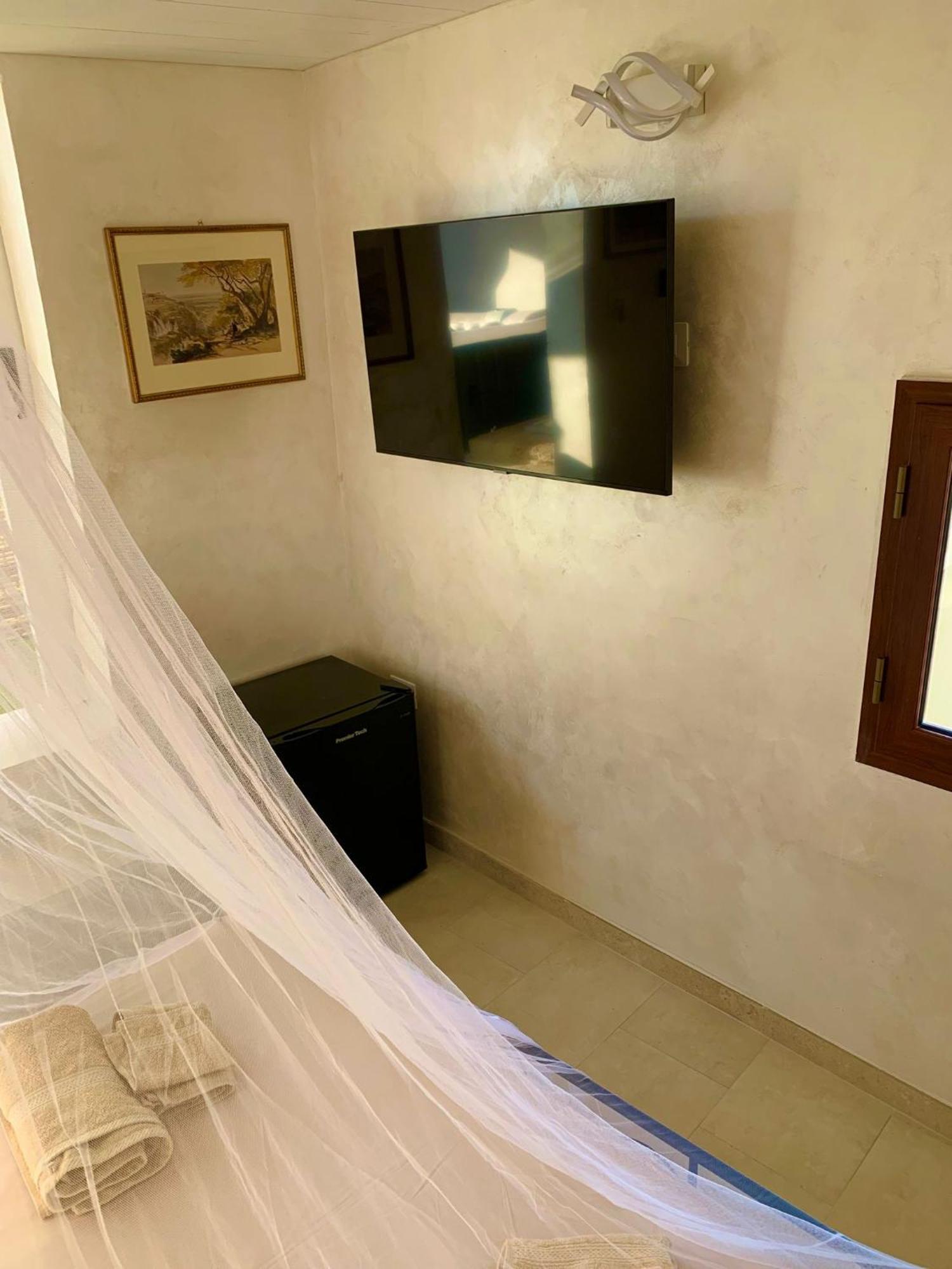Centro Storico Rooms กัลลีโปลี ภายนอก รูปภาพ