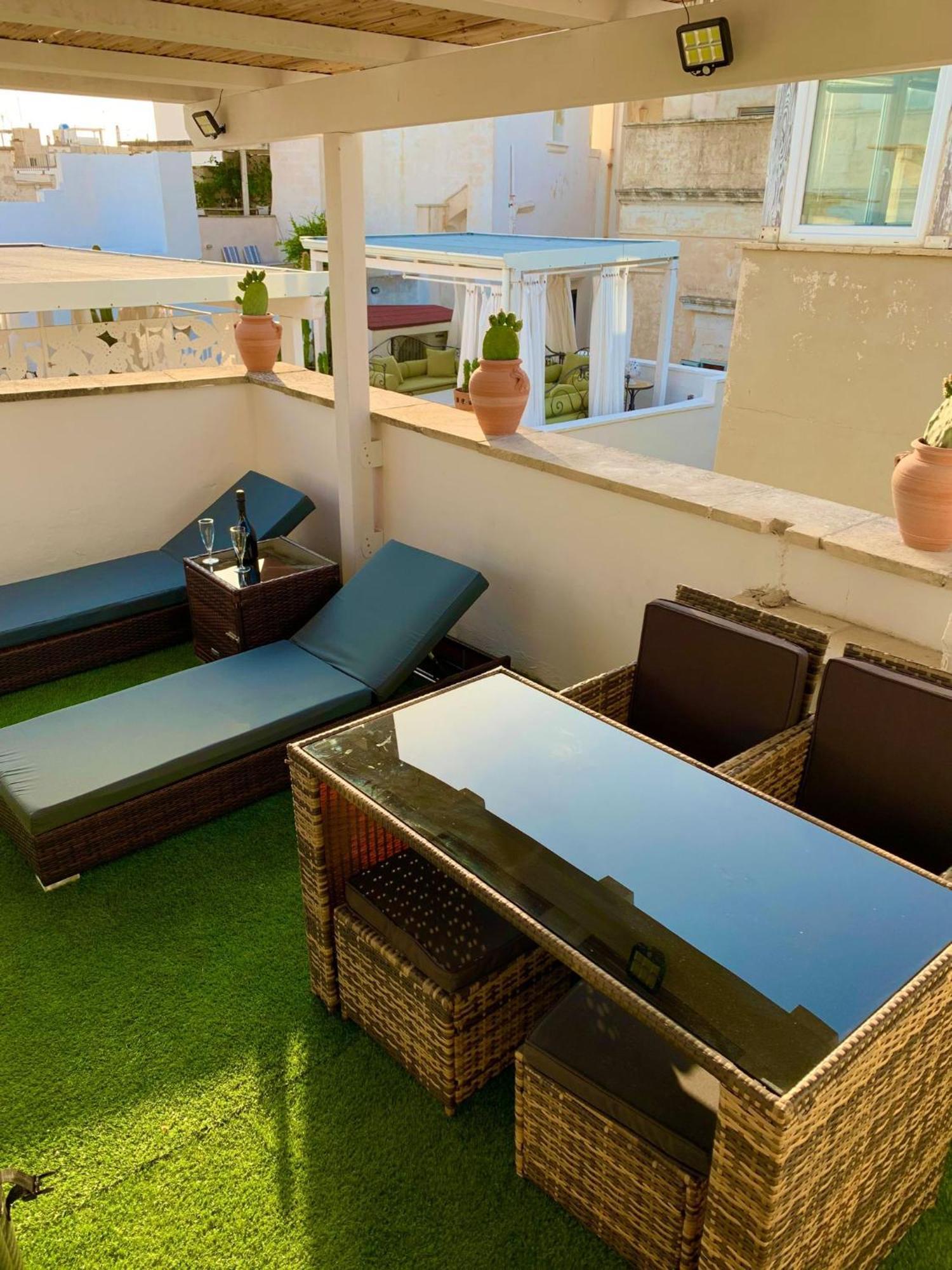 Centro Storico Rooms กัลลีโปลี ภายนอก รูปภาพ